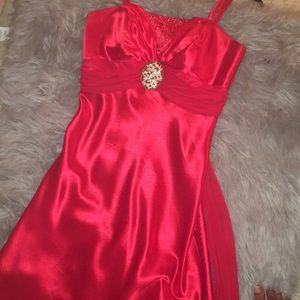 It’s a dress that can be worn for a ball or party